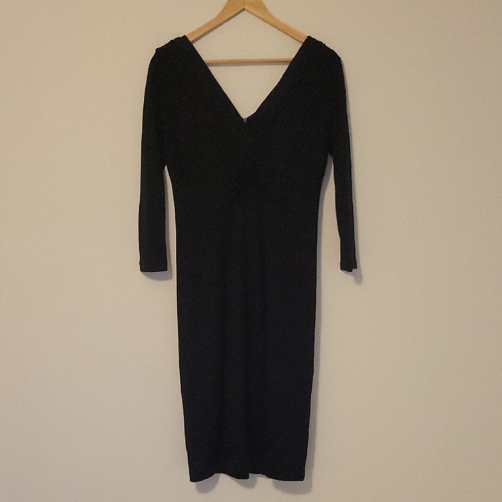 Banana Republic Black V-Neck Long Sleeve Sweater Midi Dress LBD Size 8